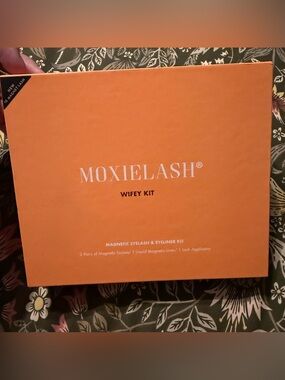 NIB Moxielash wifey starter kit 3 pack